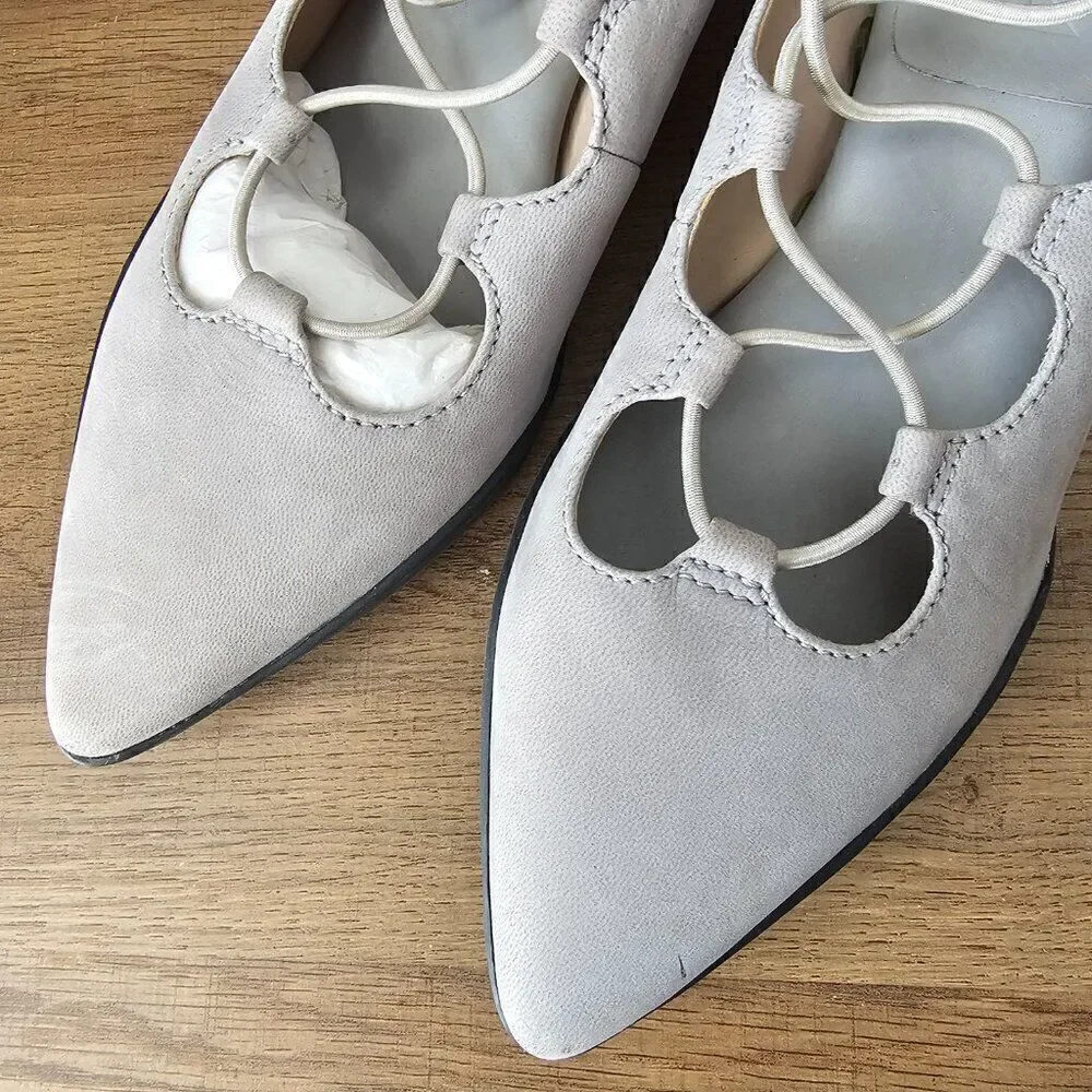 NEVER WORN NAYA POINTY LACED KITTEN HEELS SHOES GREY NUBUCK LEATHER SIZE 6 WOMEN